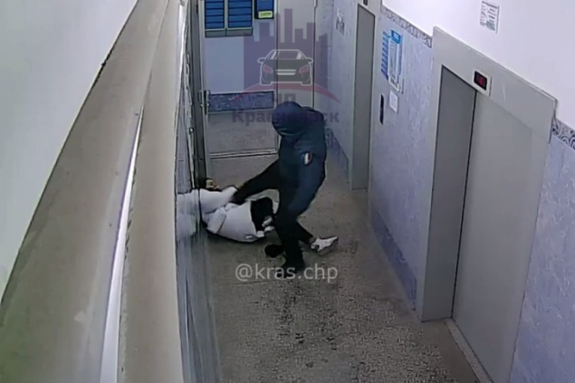 Жуткое нападение на девушку произошло в одном из домов на Пашенном