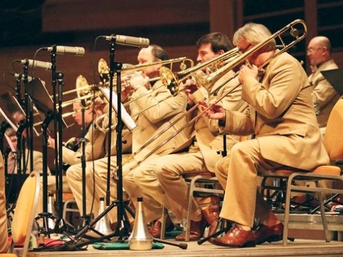 В Ачинске состоится трансляция записи концерта знаменитого Государственного камерного оркестра джазовой музыки имени Олега Лундстрема