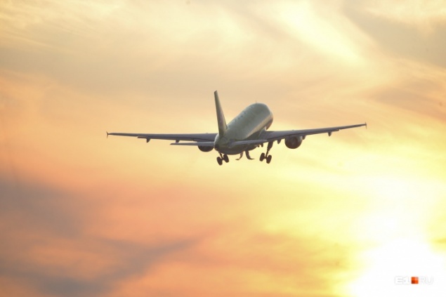 Россия возобновляет авиасообщение с Арменией и Азербайджаном