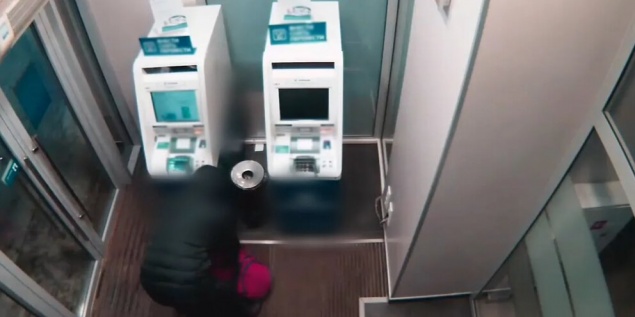 Красноярец взорвал банкомат при помощи газа и пытался украсть из него 2 млн рублей