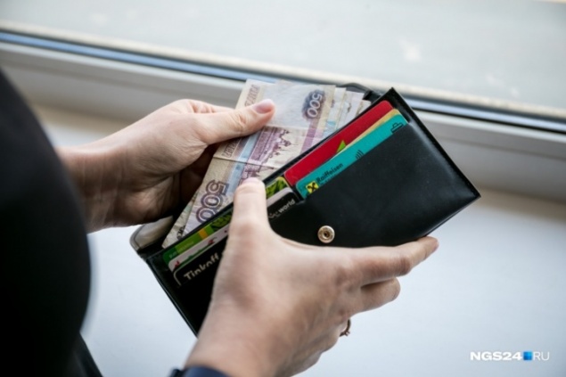 Медсестра поликлиники заработала 1,2 миллиона рублей на несуществующих санитарах