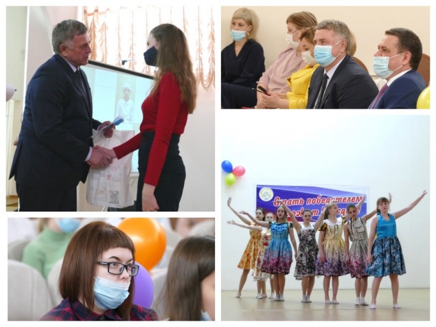 В Ачинске наградили победителей профессиональной олимпиады среди школьников