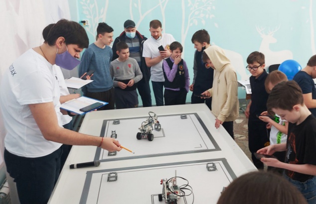 В Ачинске при поддержке компании РУСАЛ прошла олимпиада по робототехнике