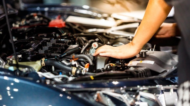 Водителям в РФ перечислены 5 способов вернуть мощность двигателю после зимнего сезона