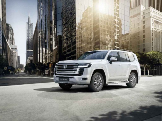 Toyota Land Cruiser 300. Первые впечатления