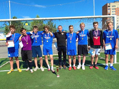 В Ачинске прошли соревнования по футболу «Кубок Привокзального района»