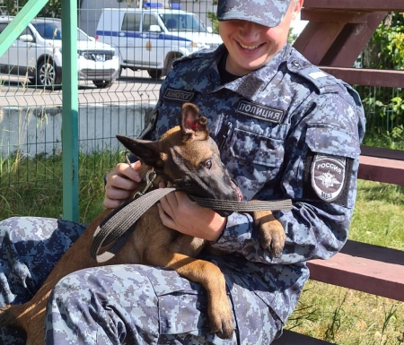 В отделе полиции Ачинска появилась новая служебная собака