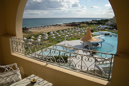 Россиянам объяснили правила въезда в открывшиеся зарубежные страны