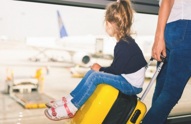 В России вступил в силу новый порядок вывоза детей за границу