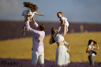 Правительство разработает новую систему поддержки семей с детьми