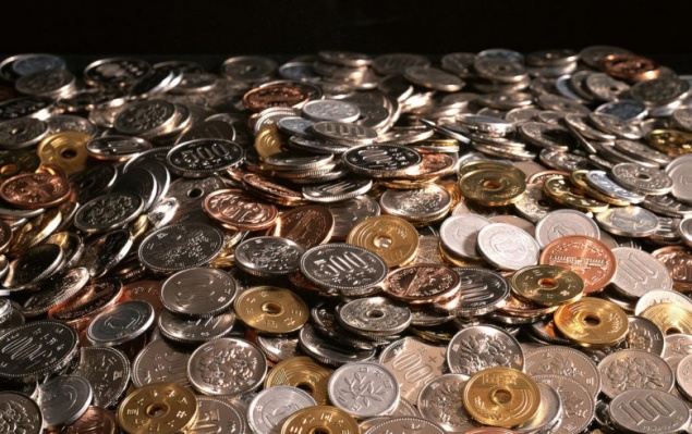 Потерпевший в ДТП требует с виновника сумму сверх той, что он получил от страховой. Есть ли возможность не платить?