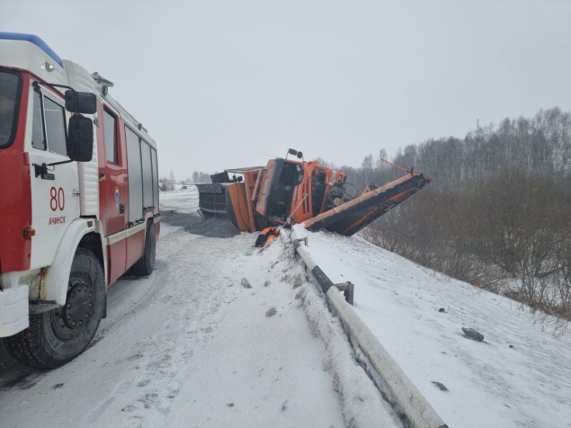 Госавтоинспекцией Ачинска проводится проверка по факту ДТП со снегоуборочной техникой
