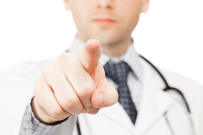 Дантист отрезал себе палец ради страховки