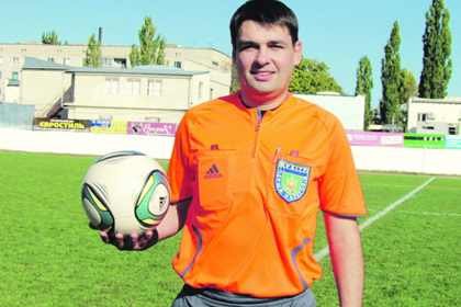 Украинского футбольного арбитра пожизненно дисквалифицировали за пьянство