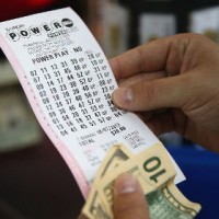 Житель Южной Каролины выиграл в лотерею 400 миллионов долларов