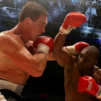 Олег Маскаев выиграл бой у победителя Майка Тайсона