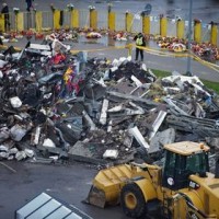 Спасатели закончили разбор завалов в рижском торговом центре