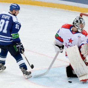 «Динамо» обыграло ЦСКА в матче КХЛ