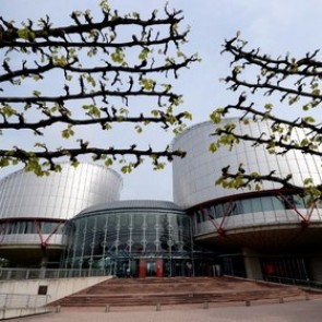 Украина пожаловалась на Россию в Европейский суд по правам человека