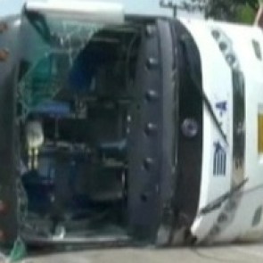 В результате аварии в Таиланде погибли 27 человек