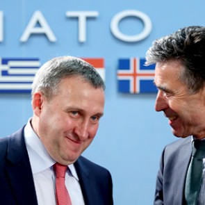 НАТО остановит военное сотрудничество с Россией