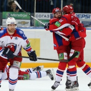 «Лев» уступил «Локомотиву» в четвертом матче полуфинальной серии Кубка Гагарина