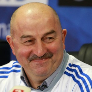 «Динамо» выиграло в первом матче Черчесова