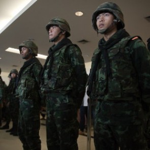 В Таиланде ввели военное положение