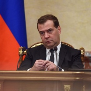 Медведев предупредил о реакции России на новые санкции