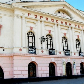 Закрытие театрального сезона переносится на 11 июля