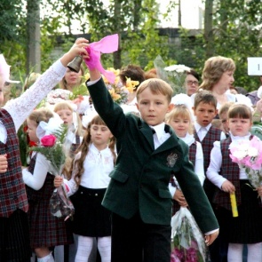 В Ачинске 1 сентября в школу пойдут около 1400 первоклассников