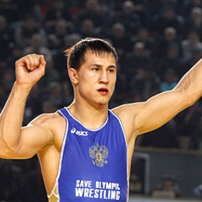 В США перепутали гимн во время награждения российского чемпиона по борьбе