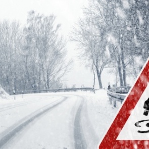 Дорожные полицейские просят водителей воздержаться от поездок