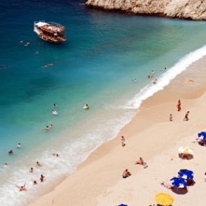 Министр туризма Турции призвал россиян отдыхать на курортах страны