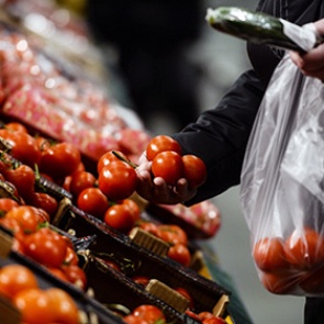 В России резко подорожали помидоры