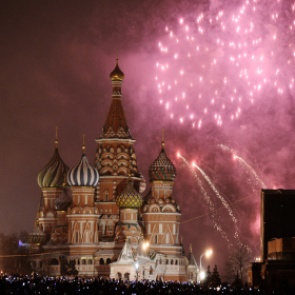 Депутаты ЛДПР предложили сократить новогодние выходные до одного дня