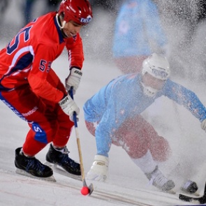 Сборная России по бенди разгромила США и вышла в полуфинал ЧМ