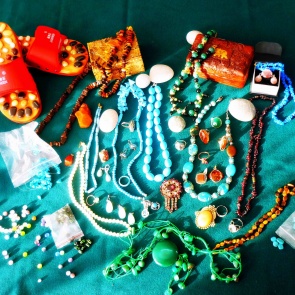 Каменное сердце в библиотеке