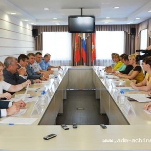 Илай Ахметов рассказал о социально-экономической ситуации в Ачинске