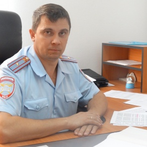 Исполняющий обязанности начальника МО МВД России «Ачинский» Евгений Кусков  представил нового руководителя Госавтоинспекции