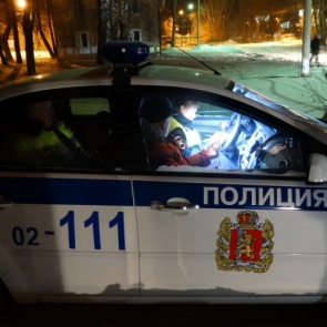 Дорожные полицейские в Ачинске проверили правильность перевозки детей в автотранспортных средствах