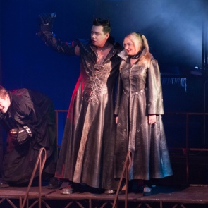 Ачинская молодежь услышала Шекспира