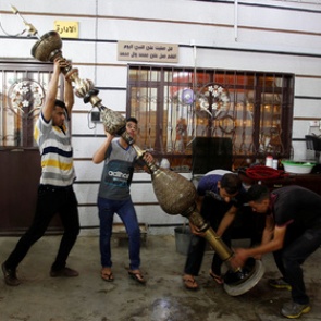 Названы сроки запрета кальянов в кафе и ресторанах России