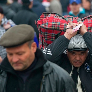 В России сократят число иностранцев