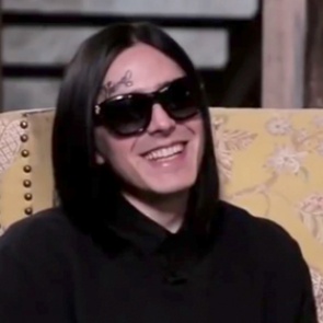 «Эщкере» и «чевапчичи» стали мем-лидерами среди россиян