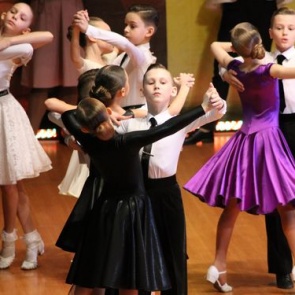 В Ачинске завершился открытый турнир по спортивным бальным танцам на Кубок Главы города