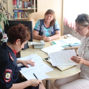 В Ачинске полицейские провели проверку детского оздоровительного лагеря