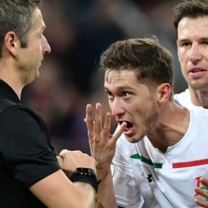 Российские футболисты задолжали государству четверть миллиона рублей