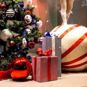 Глава города Илай Ахметов подписал постановление о проведении городского смотра – конкурса «Наш Новогодний Ачинск»