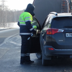 Сотрудники Госавтоинспекции в Ачинске будут обеспечивать безопасность дорожного движения в праздничные дни